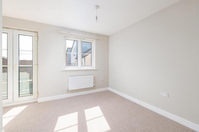 Bedroom1_2.jpg