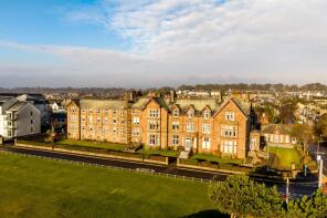 4, Bruce Court, Links Parade, Carnoustie DD7 7JE