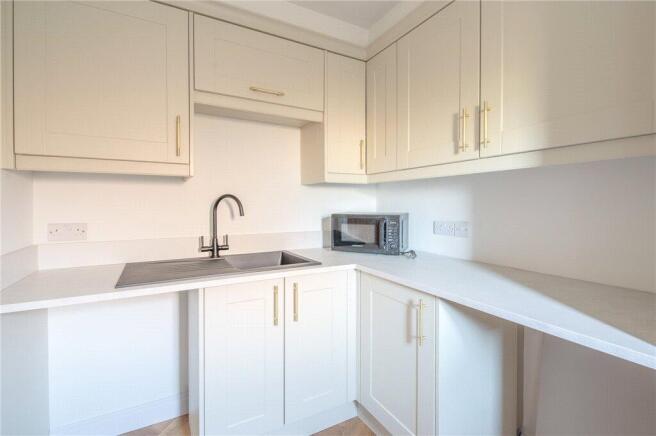 4 bed Detached for sale Image 9