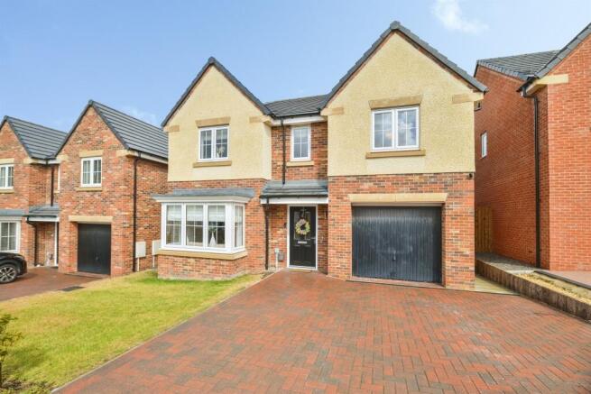 4 bed Detached for sale Image 10