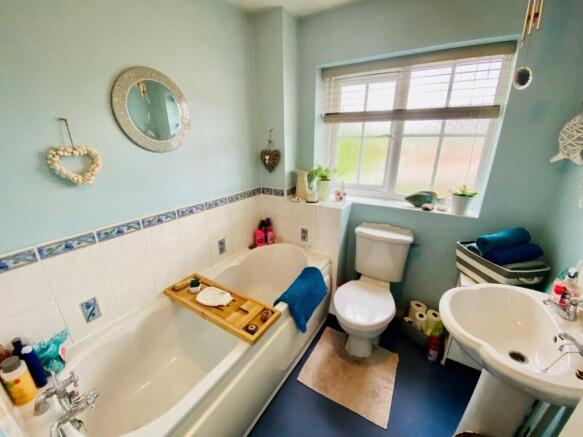 Bathroom.jpg