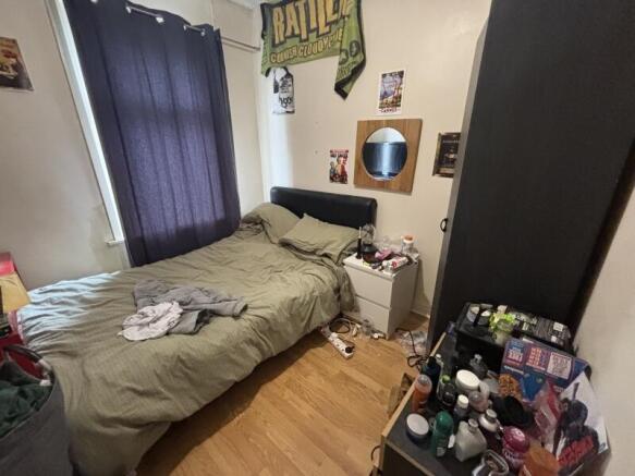 6 bed Not Specified to rent Image 4