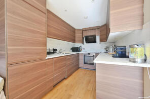 352, High Road, Watford WD25 7EQ
