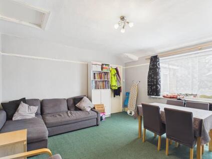 Kingston Road, Staines-upon-Thames, Surrey, TW18