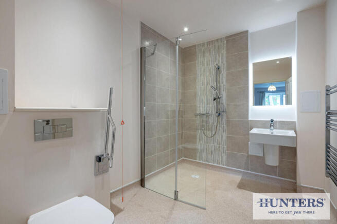 2 bed Retirement Property for sale Image 12