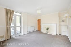 17, Greenfield House, Tilford Gardens, London SW19 6DN