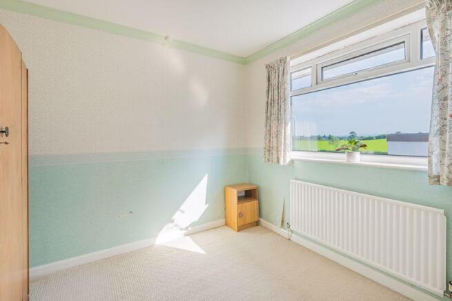 Bedroom, 28 Ba...