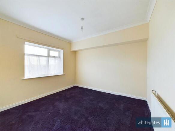 5 bed Semi-Detached for sale Image 4