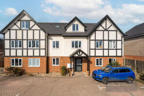 Flat 5, 43 Fair Oak House, Kingswood Lane, Warlingham CR6 9FG