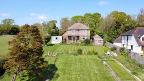 Hill Crest, Rye Road, Newenden TN18 5PL
