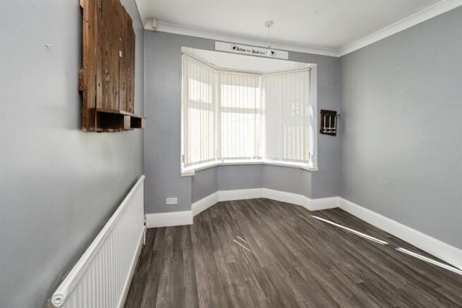 2 bed Semi-Detached Bungalow for sale Image 10