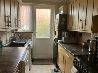 fitted kitchen