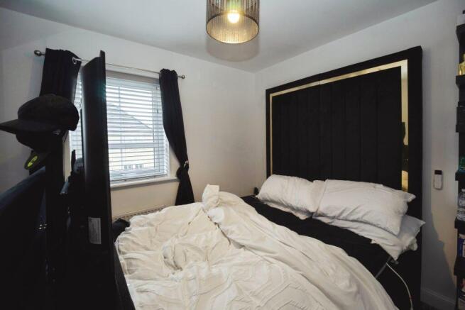 3 bed Detached for sale Image 9
