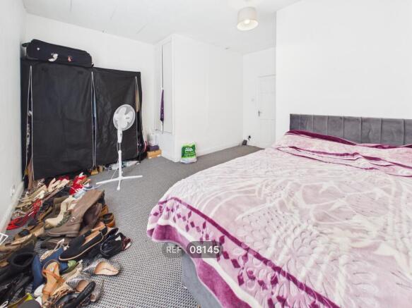 3 bed Terraced to rent Image 9
