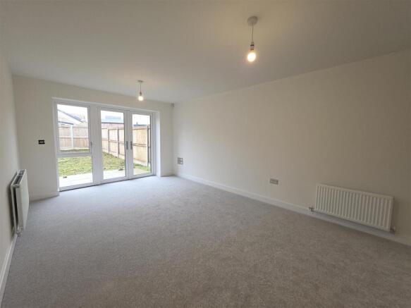 2 bed Semi-Detached Bungalow for sale Image 4