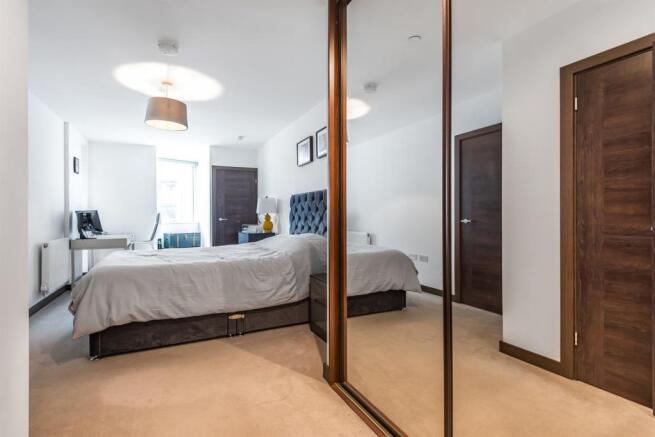 Bedroom+