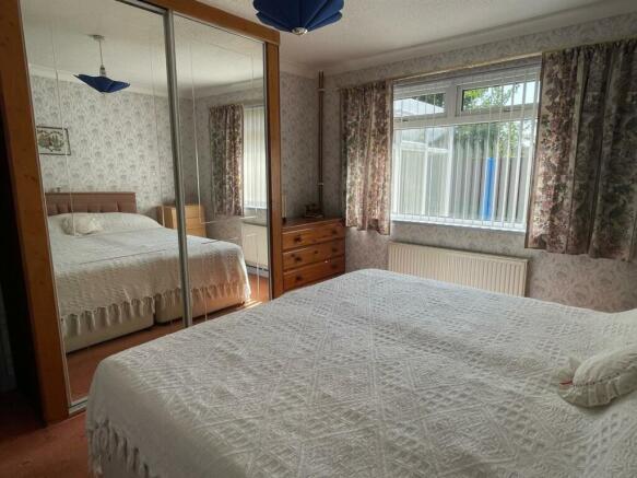 Bedroom1.jpg