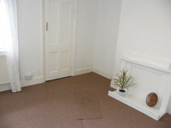 REAR RECEPTION ROOM