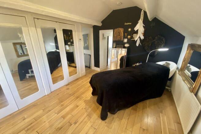 Annexe Entranc...