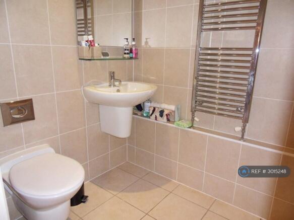 1 bed Flat to rent Image 12