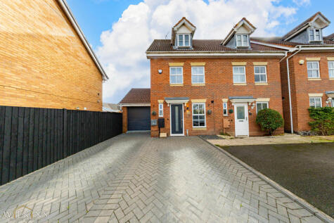 Lilleburne Drive, Nuneaton, Warwickshire, CV10