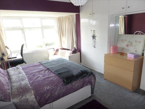 BEDROOM 2
