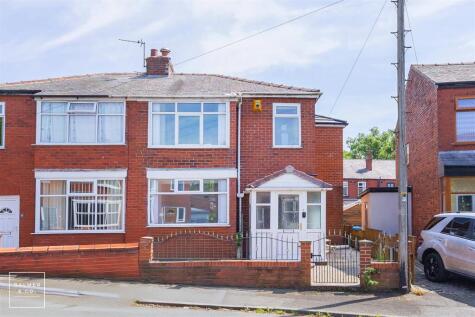 Beech Avenue, Atherton, M46