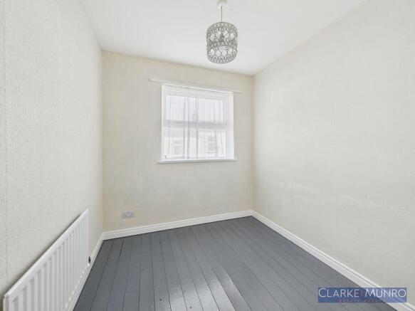 3 bed Semi-Detached for sale Image 8