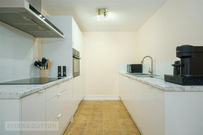 2 bed Apartment for sale Image 4