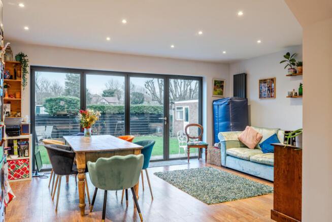 1394669-10-6960cb...