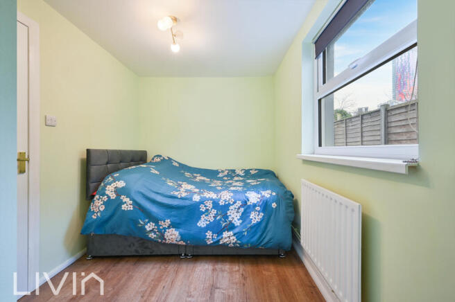OAKFIELD ROAD, 90, 1- (8)