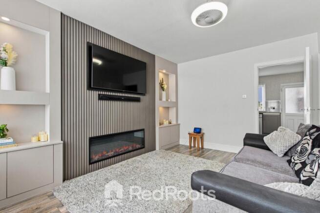 2 bed Semi-Detached for sale Image 4