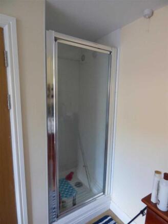 EN SUITE SHOWER