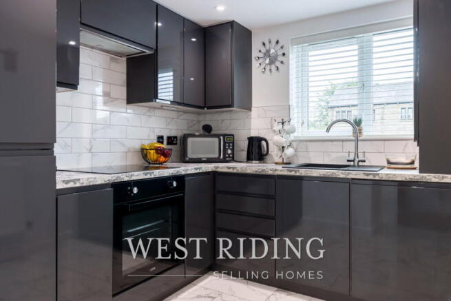 2 bed Ground Flat for sale Image 6
