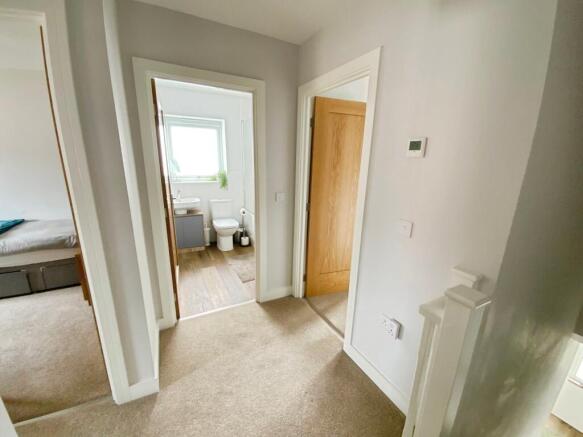 3 bed Semi-Detached for sale Image 12