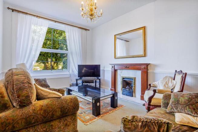 07_40 Vane Hill Road, Torquay.jpg