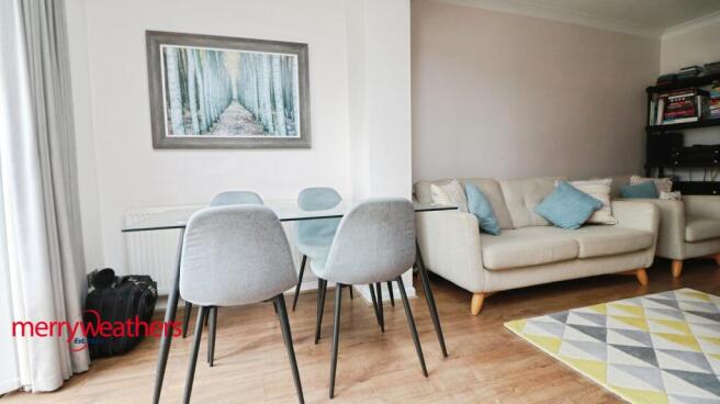 3 bed Semi-Detached for sale Image 11