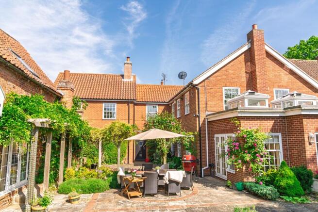 The Courtyard Garden