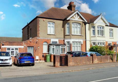 Park Avenue, Potters Bar