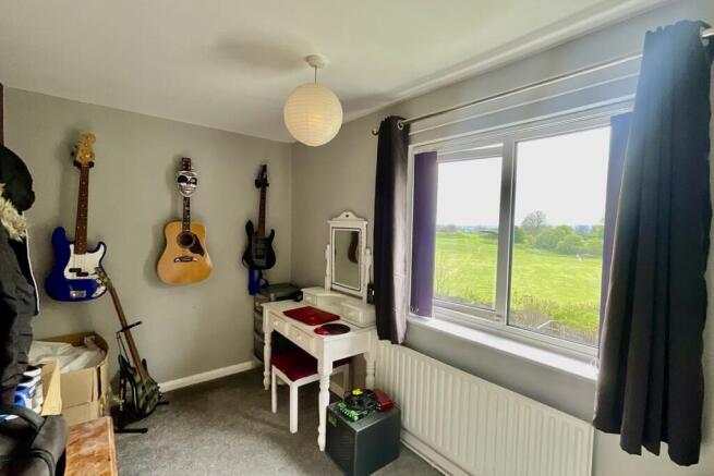 2 bed Flat for sale Image 12