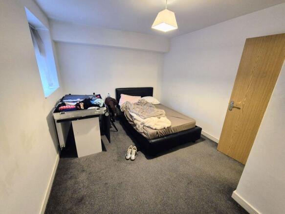 8 bed Terraced for sale Image 11