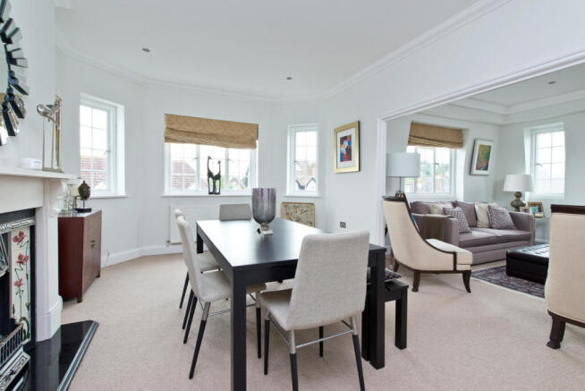 8 Raymond Court-Din.