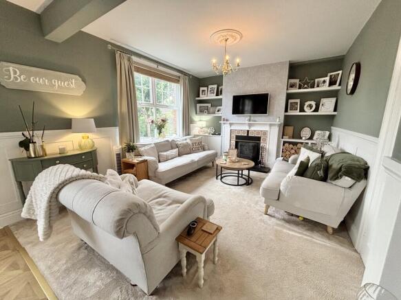 4 bed Detached for sale Image 5