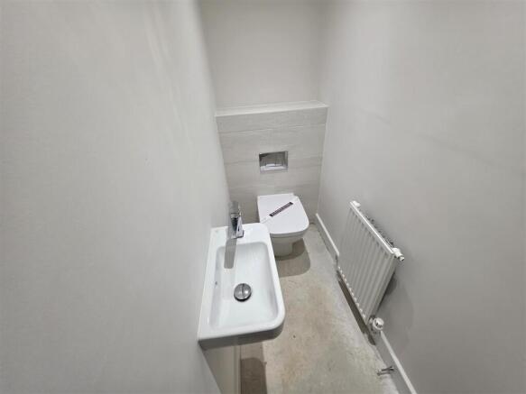 2 bed Semi-Detached Bungalow for sale Image 7