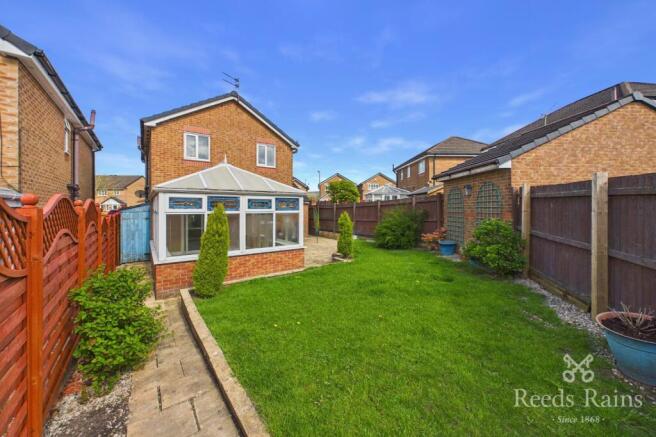 The Shortlands, Padiham, Burnley, Lancashire, BB12 photo 4