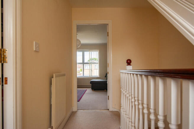 3 bed Town House for sale Image 10