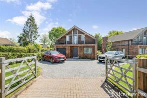 Hazeldene, Maurys Lane, West Wellow, Romsey SO51 6DB