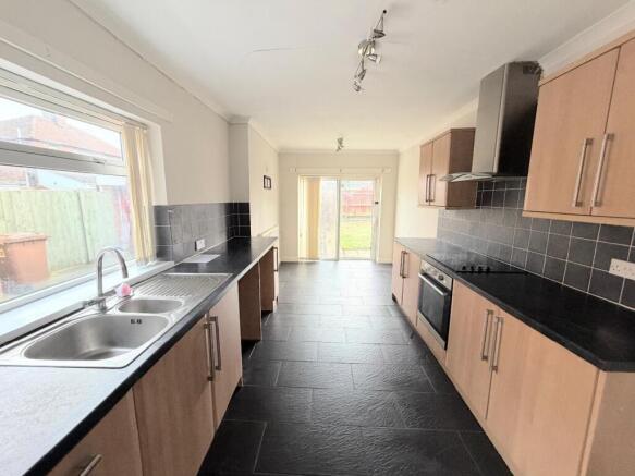 3 bed House for sale Image 5
