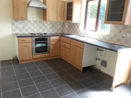 11, Castlehaven Close, Chippenham SN15 3TG