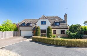 3, The Orchard, Werrington, Peterborough PE4 6PY